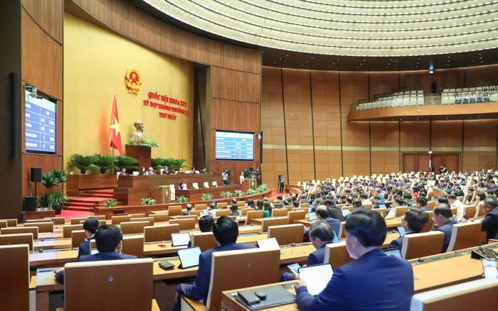 Toàn cảnh phiên họp chiều 24/8. Ảnh: Đức Thanh