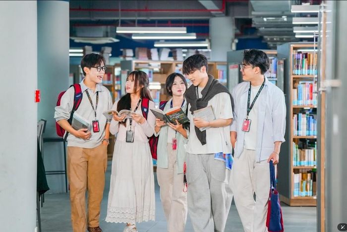 Đời sống sinh viên cũng là yếu tố cần đánh giá khi tư vấn chọn trường cho con