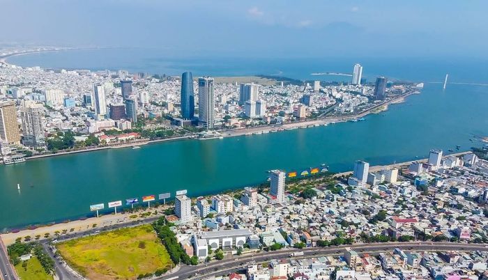 Với bờ biển trải dài hơn 3.260km, Việt Nam có lợi thế và tiềm năng to lớn để phát triển các đô thị biển đảo đặc sắc, là trụ cột và động lực để phát triển kinh tế địa phương.