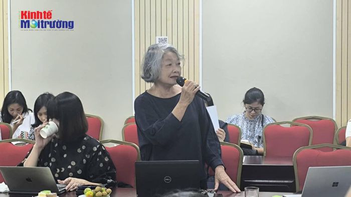 Đại diện một số cơ quan báo chí đặt câu hỏi với VUSTA. 