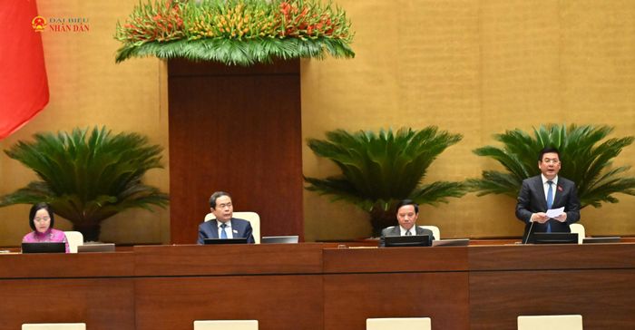 Chủ tịch Quốc hội Trần Thanh Mẫn chủ trì, Phó Chủ tịch Quốc hội Nguyễn Hồng Diên điều hành nội dung phiên họp. Ảnh: Quang Khánh