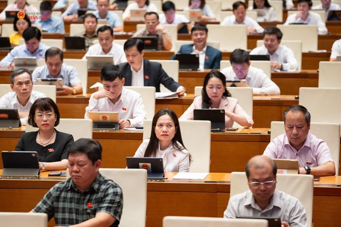Các đại biểu tham dự phiên họp. Ảnh: Phạm Thắng