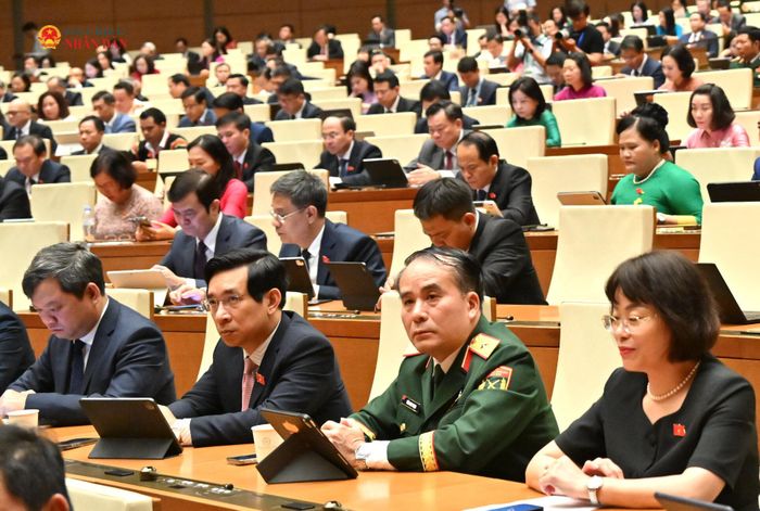 Các đại biểu dự phiên họp. Ảnh: Quang Khánh