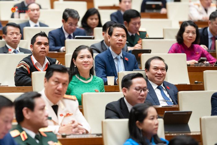 Các đại biểu dự phiên họp. Ảnh: Phạm Thắng