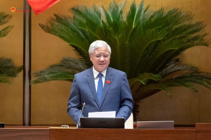 Phó Chủ tịch Thường trực Quốc hội Đỗ Văn Chiến điều hành phiên họp. Ảnh: Phạm Thắng