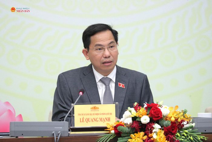 Tổng Thư ký Quốc hội, Chủ nhiệm Văn phòng Quốc hội Lê Quang Mạnh phát biểu tại Họp báo. Ảnh: Hồ Long