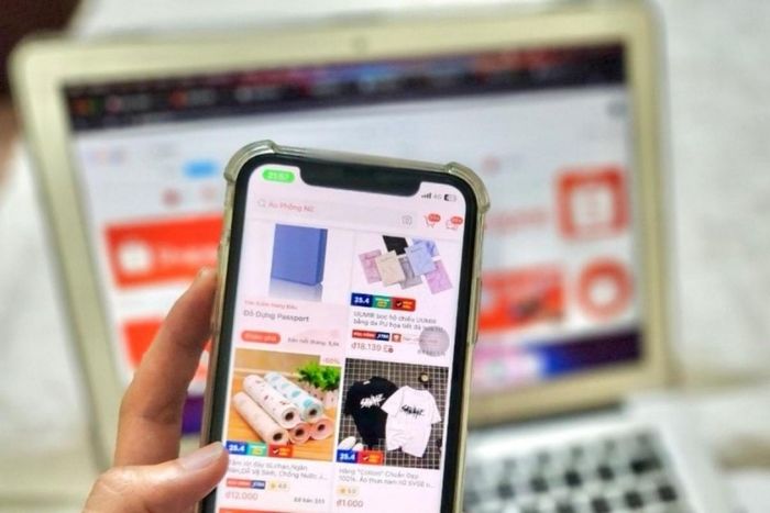 Nhiều quy định mới đòi hỏi kinh doanh số phải minh bạch hơn. Ảnh: Ngô Kiến