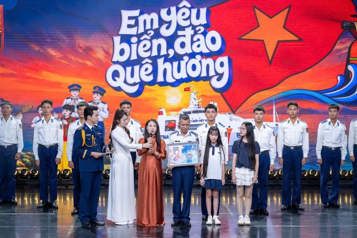 Một số hình ảnh tại chương trình.