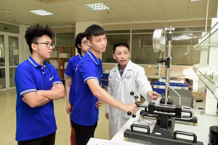Việc nhiều thí sinh lựa chọn STEM là tín hiệu đáng mừng nhưng quan trọng hơn vẫn là nâng cao chất lượng đào tạo nguồn nhân lực để đáp ứng yêu cầu thực tế.