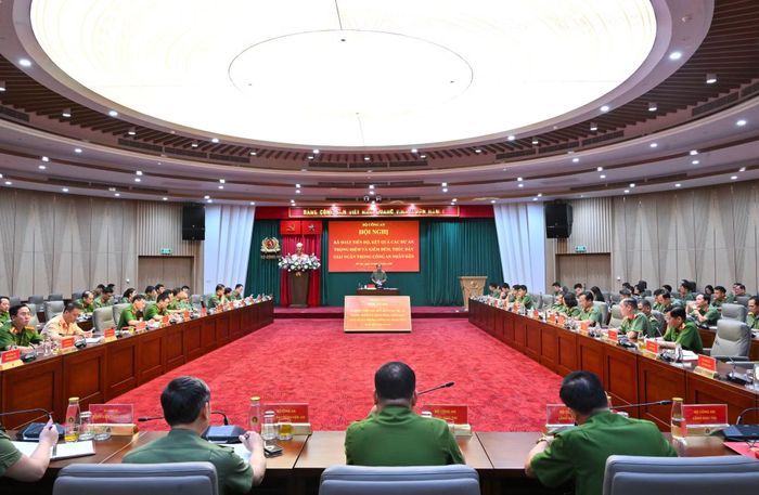 Quang cảnh hội nghị.