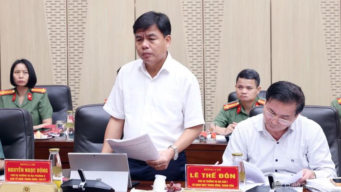 Các đại biểu trao đổi, thảo luận về kết quả thực hiện các kết luận kiểm tra, giám sát đợt 1, đợt 2 của Bộ Chính trị, Ban Bí thư.