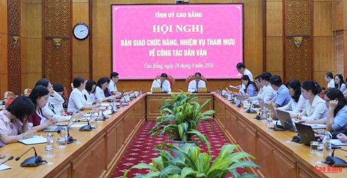 Các đại biểu dự hội nghị.