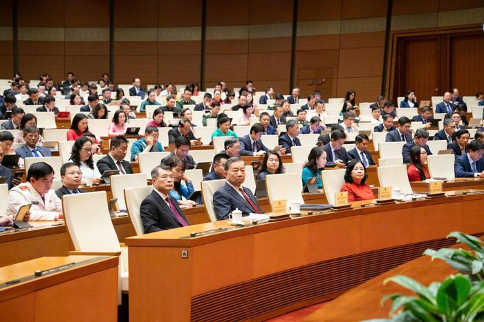 Tổng Bí thư, Chủ tịch nước Tô Lâm, Thủ tướng Lê Minh Hưng và các đại biểu tham dự Phiên bế mạc Kỳ họp. Ảnh: VPQH