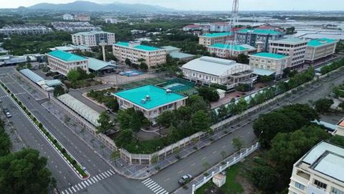 Khuôn viên Trường Văn hóa Công an Nhân dân V