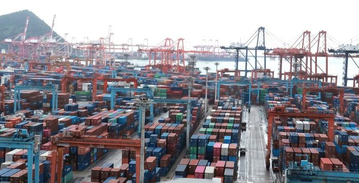 Một cảng ở thành phố Busan, Đông Nam Hàn Quốc. Ảnh: Yonhap