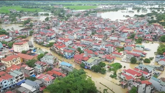 Nhiều khu vực chìm trong biển nước.