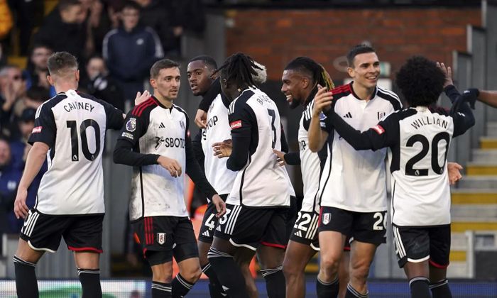 Fulham kết thúc mùa giải trước cùng số điểm với Chelsea. (Ảnh: AP)