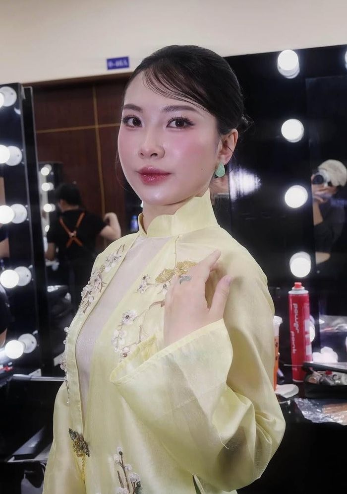 Tại đêm chung kết khi nói về thông điệp gửi đến giới trẻ của tương lai, Nguyễn Ngọc Linh cho rằng, trí tuệ nhân tạo (AI) xuất hiện khiến cho chúng ta có cảm giác không muốn xử lý các vấn đề liên quan đến tình cảm nữa.