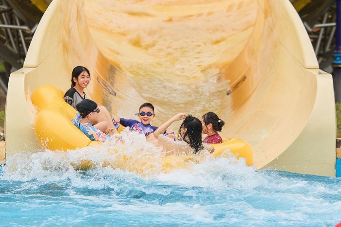 Vui chơi quên lối về tại Công viên nước Sun World Ha Nam.