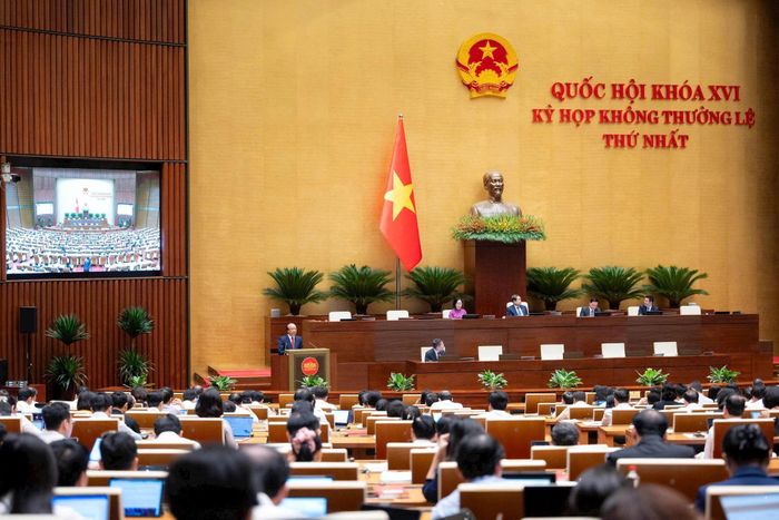 Quang cảnh phiên họp sáng 24-8. Ảnh: media.quochoi.vn