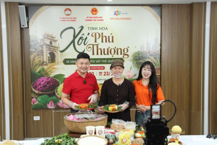 Xôi Phú Thượng đang từng bước được quảng bá, giới thiệu rộng rãi hơn trên môi trường số. Ảnh: Cao Kỳ