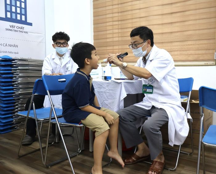 Nội dung khám được thực hiện theo hướng dẫn chuyên môn. Ảnh: Vũ Hoa