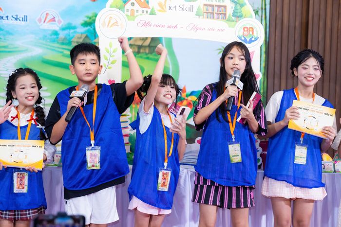 Hoạt động megalive “chốt đơn” những cuốn sách cũng phần nào nhắm đúng với định hướng của Ban tổ chức của mùa giải năm nay khi thông qua cuộc thi tạo nên sự kết nối giữa hoạt động phát triển tài năng giọng nói và hành trình lan tỏa văn hóa đọc.