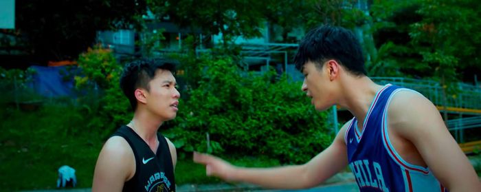 Tùng vẫn chưa thể chấp nhận sự thật phũ phàng bị cả Khánh và Phương qua mặt. Ảnh VTV