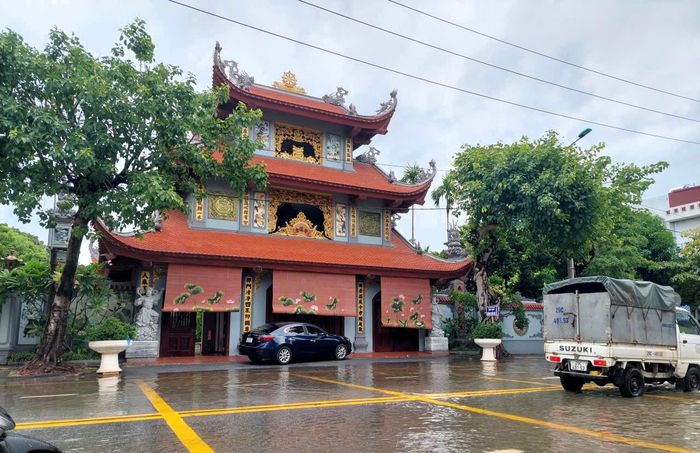 Các Đền, Chùa nằm trên khu vực cao nên không bị ảnh hưởng nhiều. Ảnh: ĐT