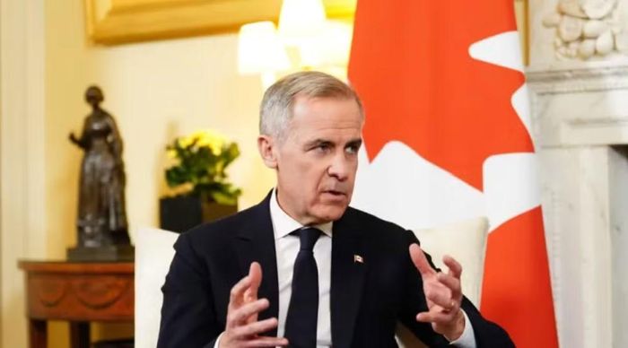 Tranh chấp cũng nhanh chóng chuyển thành vấn đề chủ quyền. Ông Carney cho biết Mỹ đưa thêm những điều khoản nhằm hạn chế khả năng Canada ký các thỏa thuận thương mại với những quốc gia khác. Thủ tướng Canada gọi yêu cầu này là "không thể chấp nhận được" và "xâm phạm trực tiếp chủ quyền quốc gia".
