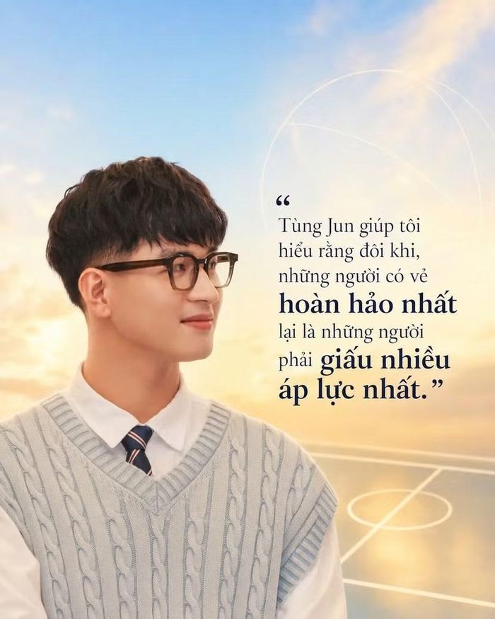 Tùng Jun gây chú ý với hình ảnh nam sinh nổi bật, học giỏi, tinh tế và là đội trưởng đội bóng rổ của trường
