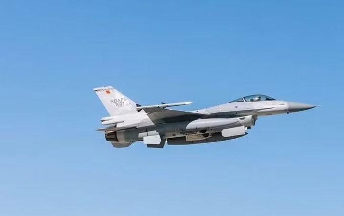 Với tổ hợp tác chiến điện tử nói trên, phiên bản mới nhất của tiêm kích F-16 có thể tự tin chống lại các hệ thống ngắm bắn của đối phương, khiến máy bay rất khó bị đánh bại trong các tình huống không chiến trực tiếp.