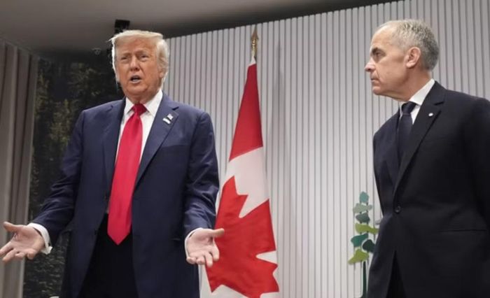 Tổng thống Mỹ Donald Trump ngày 18/8 thông báo tạm hoãn áp thuế trong 3 ngày để hai bên tiếp tục thương lượng, đồng thời nói rằng Canada sẽ đưa ra một số nhượng bộ trong lĩnh vực nông nghiệp và sản xuất. Washington được cho là có thể giảm một số mức thuế đối với hàng hóa Canada.