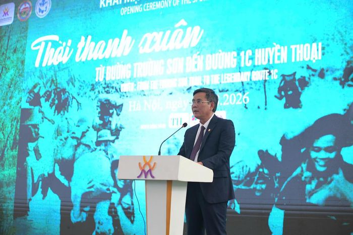 Phát biểu khai mạc trưng bày, ông Trần Thắng - Ủy viên Ban Thường vụ Đảng ủy MTTQ, các đoàn thể Trung ương, Phó Chủ tịch Ủy ban Trung ương MTTQ Việt Nam, tin tưởng rằng trưng bày chuyên đề không chỉ đưa công chúng trở về với một thời lịch sử hào hùng, mà còn góp phần thắp lên trong mỗi người lòng yêu nước, niềm tự hào dân tộc, tinh thần đại đoàn kết và khát vọng cống hiến cho Tổ quốc.