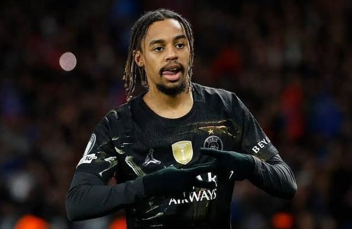 Bradley Barcola hy vọng có thể chuyển tới Liverpool.