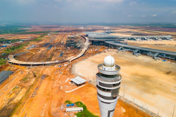 Tuyến áp dụng công nghệ tự động hóa GoA4, cấp độ tự động hóa cao nhất theo tiêu chuẩn châu Âu, tương đồng với trục metro Tham Lương - Bến Thành - Thủ Thiêm nhằm tăng tính đồng bộ trong khai thác.