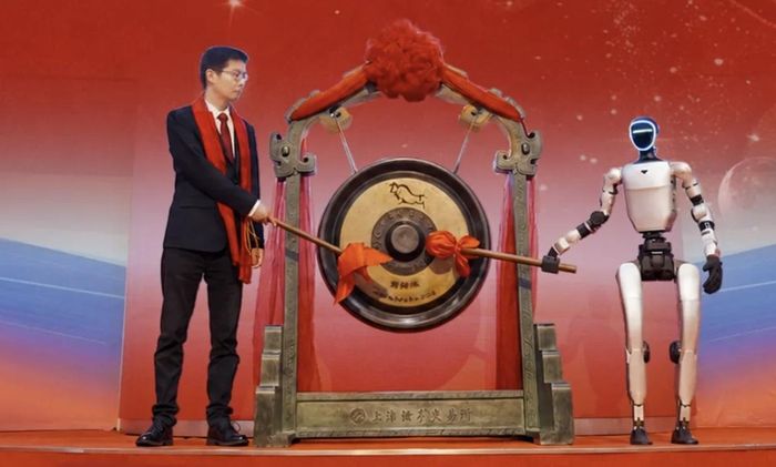 CEO Wang Xingxing tại lễ niêm yết cổ phiếu trên sàn STAR Market. Ảnh: Unitree Robotics.