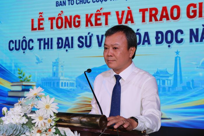  Phó Giám đốc Sở Văn hóa, Thể thao và Du lịch tỉnh Huỳnh Cao Chánh phát biểu tại buổi lễ. 
