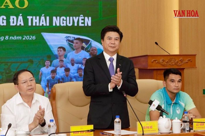 Chủ tịch Câu lạc bộ bóng đá Thái Nguyên Vũ Phi Hổ phát biểu
