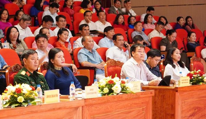 Đại biểu tham dự hội nghị