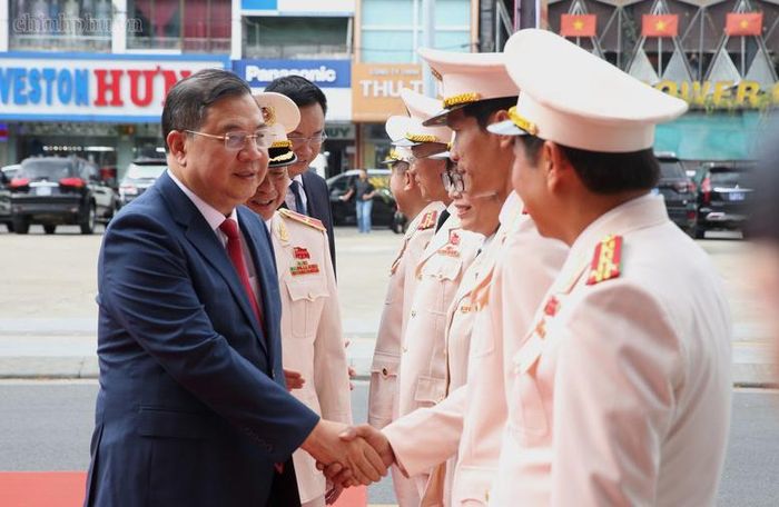 Phó Thủ tướng Thường trực Chính phủ Phạm Gia Túc và các đại biểu - Ảnh: chinhphu.vn/Nguyễn Hoàng