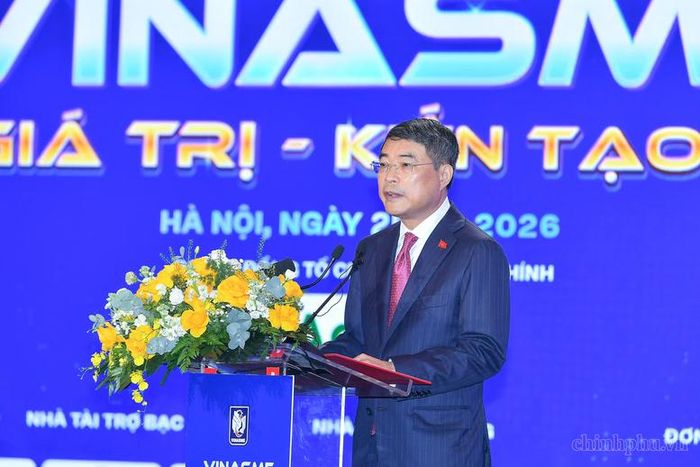 Đối với cộng đồng doanh nghiệp nhỏ và vừa, Thủ tướng Chính phủ đề nghị cần nuôi dưỡng khát vọng lớn và chủ động tự nâng cấp mình - Ảnh: chinhphu.vn/Nhật Bắc
