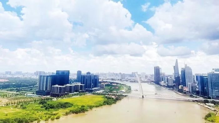 Một góc đô thị Thành phố Hồ Chí Minh. (Ảnh: TÙNG QUANG)