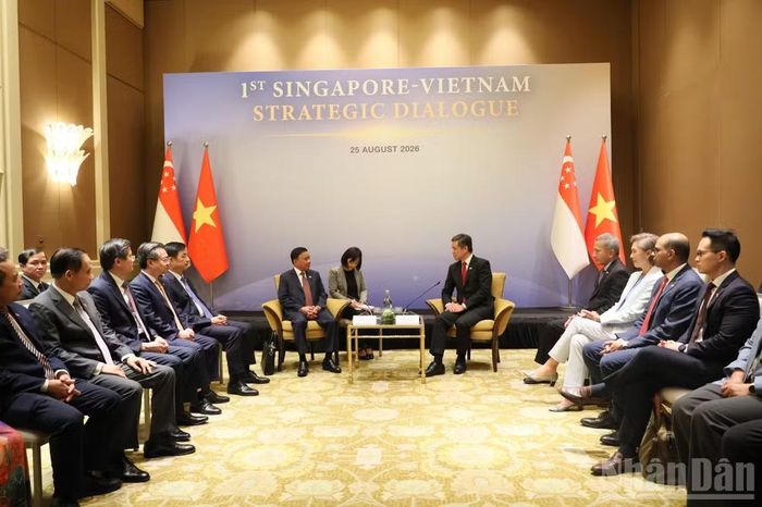 Quang cảnh cuộc tiếp xúc cấp cao tại Lễ đón.