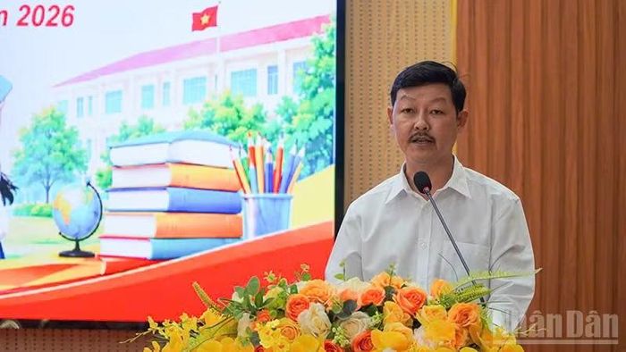 Phó Chủ tịch Ủy ban nhân dân xã Sơn Cẩm Hà Trần Thanh Hải phát biểu tại chương trình. (Ảnh: QV)