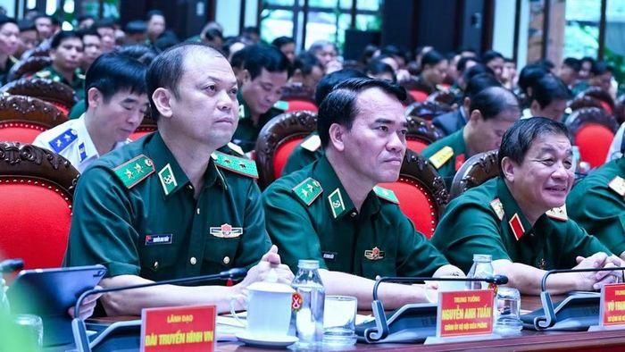 Các đại biểu dự hội nghị. (Ảnh: TRỌNG HẢI)