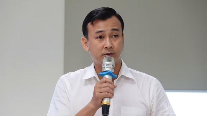 Đồng chí Nguyễn Phi Đa thông tin về việc lan truyền thông tin tiếp tục sắp xếp đơn vị hành chính cấp xã trên địa bàn tỉnh trên không gian mạng là sai sự thật.
