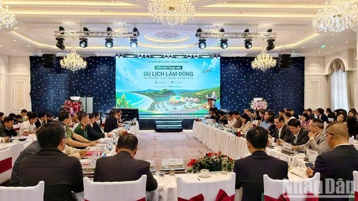 Quang cảnh diễn đàn. (Ảnh: Mai Văn Bảo)