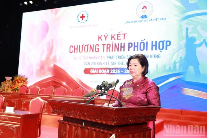 Chủ tịch Liên minh Hợp tác xã Việt Nam Cao Xuân Thu Vân phát biểu tại Đại hội.