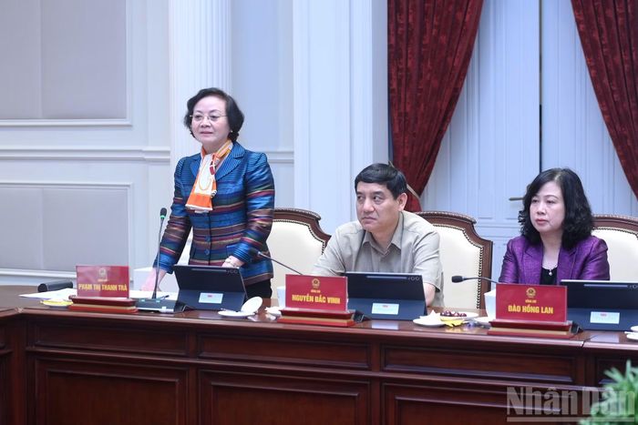 Phó Thủ tướng Phạm Thị Thanh Trà phát biểu tại cuộc làm việc.
